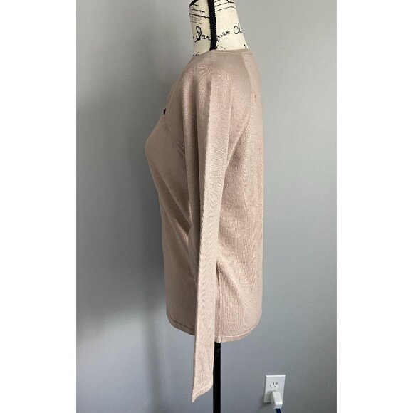Carmen Marc Valvo Women's Beige Thin Sweater Top Size Medium Chest Slits - Picture 4 of 9